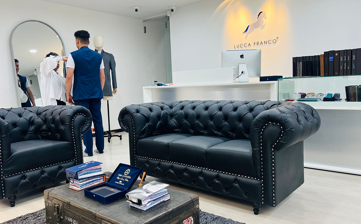 Showroom Lucca Franco en Hacienda Santa Bárbara, Bogotá: sastrería italiana a la medida